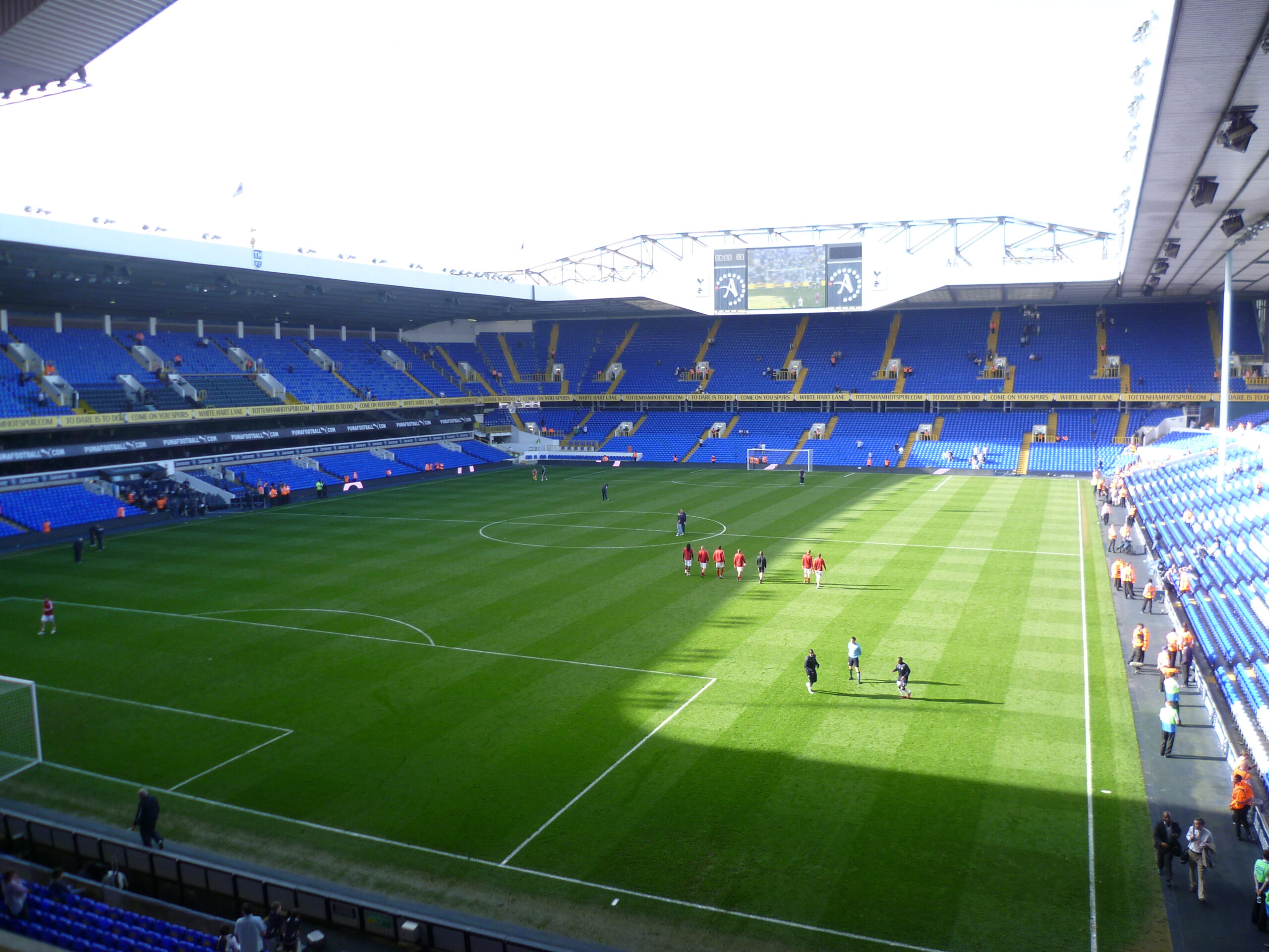 White_Hart_Lane_from_South_End
